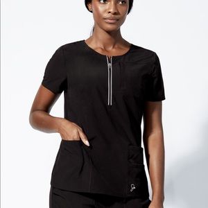 NWT 💞 JAANUU scrubs, dash half zip top in M